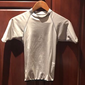 Boys rash/ surf shirt grey size xs